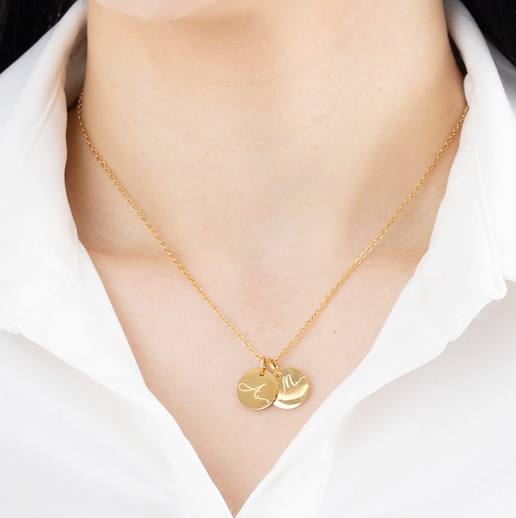 【金属アレルギー対応】ダブルイニシャルネックレス A