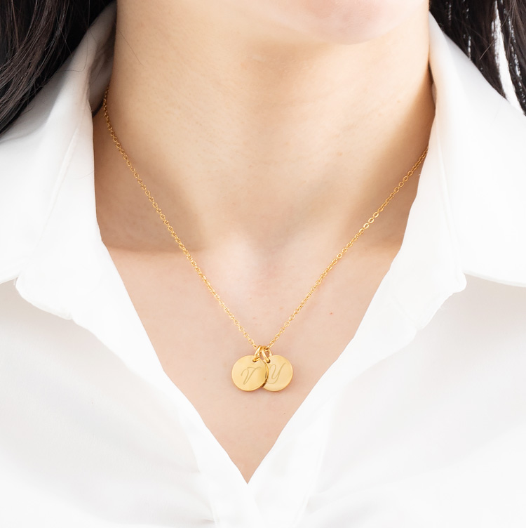 【金属アレルギー対応】ダブル イニシャル ネックレス V
