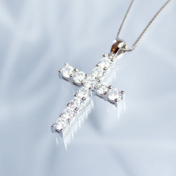 ダイヤモンドCzクロスペンダント