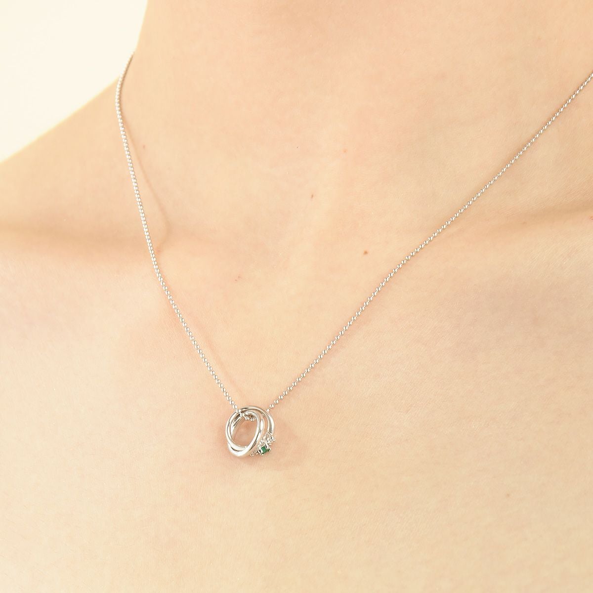 5月誕生石エメラルド★ベビーリングネックレス