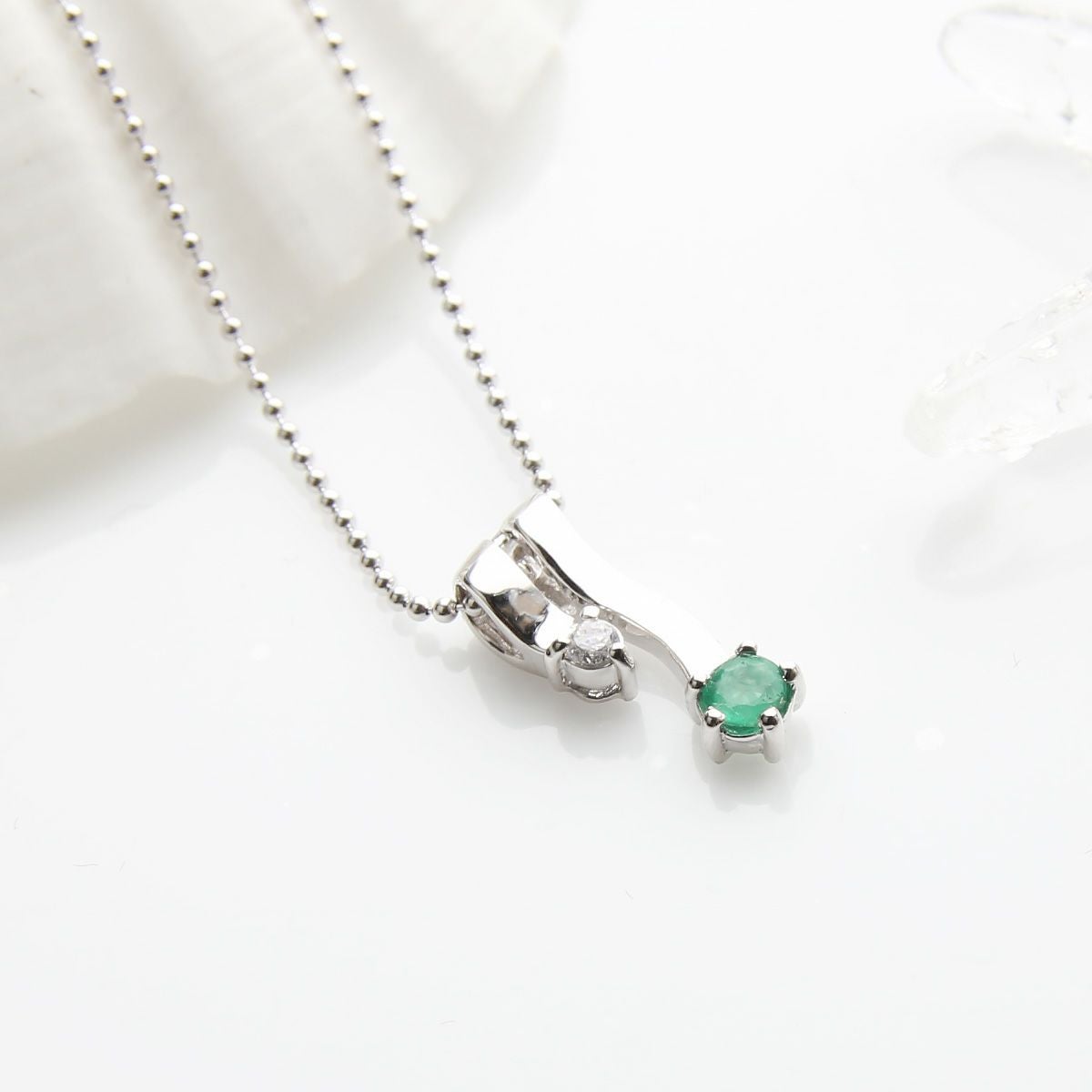 5月誕生石エメラルド★ダブルラインネックレス