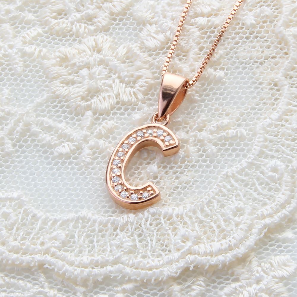 ダイヤパヴェ イニシャル C ネックレス